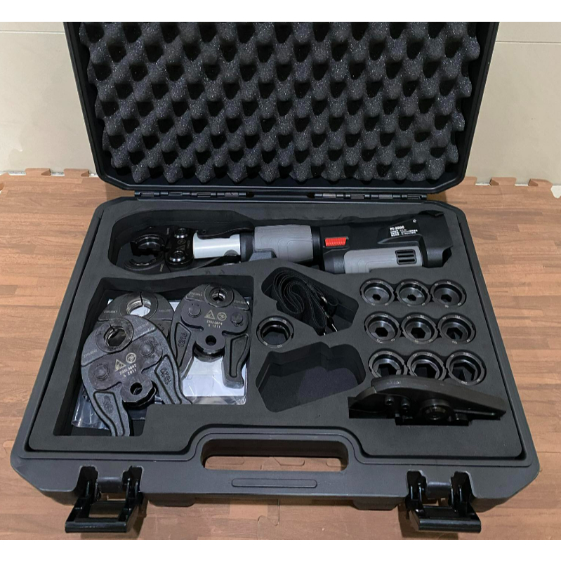 【五金小賣家】使用 牧田makita 電池｜PZ-300C 充電式壓接機 壓接機 \\★原廠公司貨保固1年★