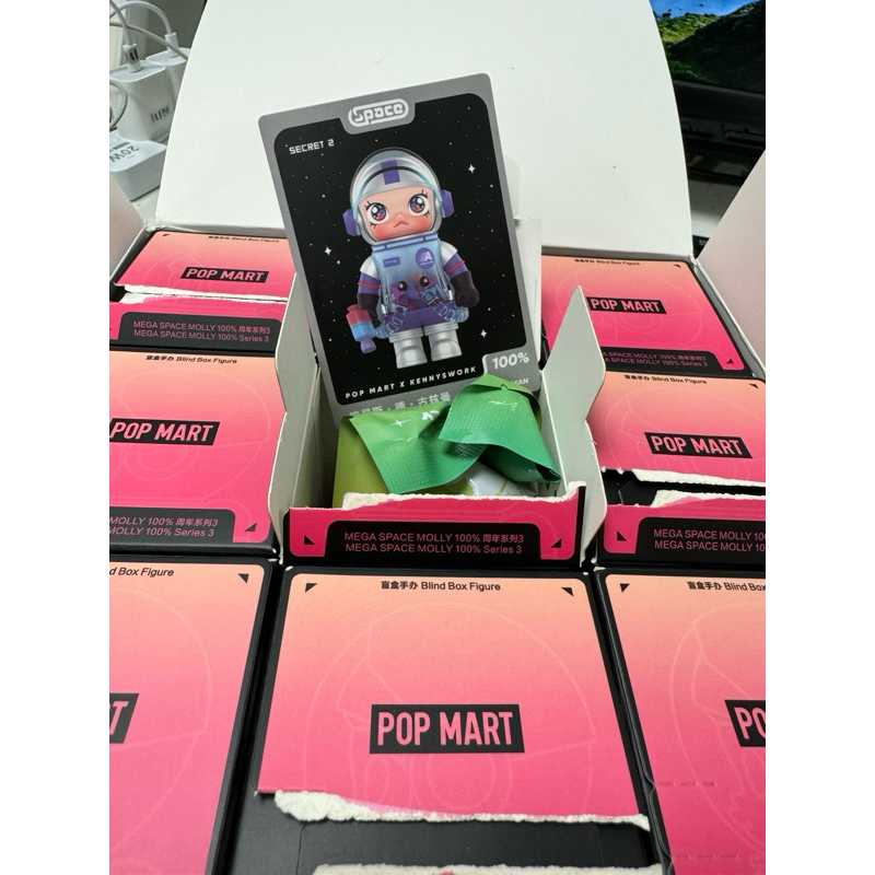 POPMART MOLLY MEGA SPACE 100% 二代 三代 確認款