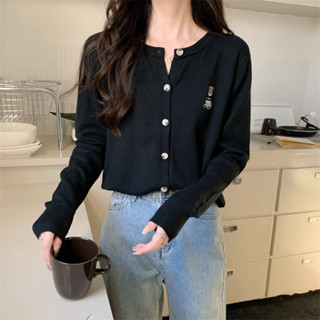 愛依依 長袖上衣 針織外套 毛衣外套 秋季寬鬆小熊刺繡長袖針織衫開衫外套T455-E.02226