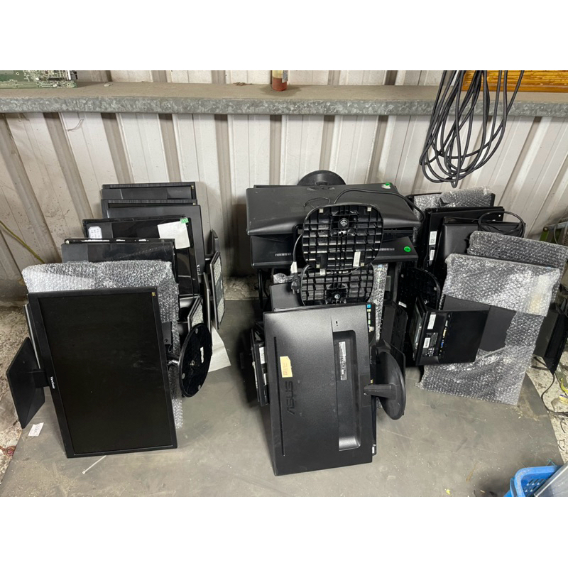 中古液晶螢幕 22-27吋皆有現貨 HDMI,VGA,DVI訊號源
