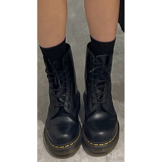 Dr Martens Modern Classics Smooth 1460 8-Eye Boots
