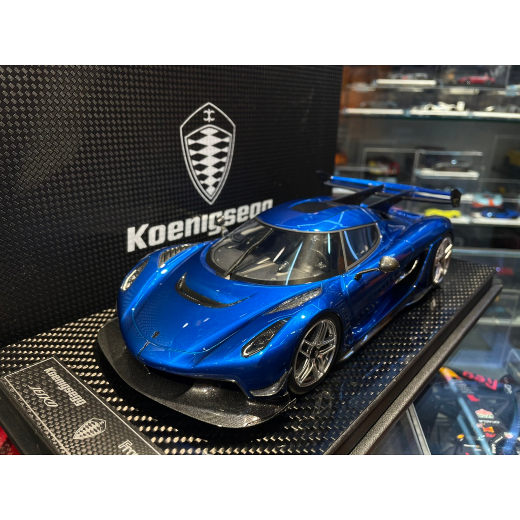 吉華@ 1/18 FrontiArt Koenigsegg JESKO Imperial Blue (Metallic)