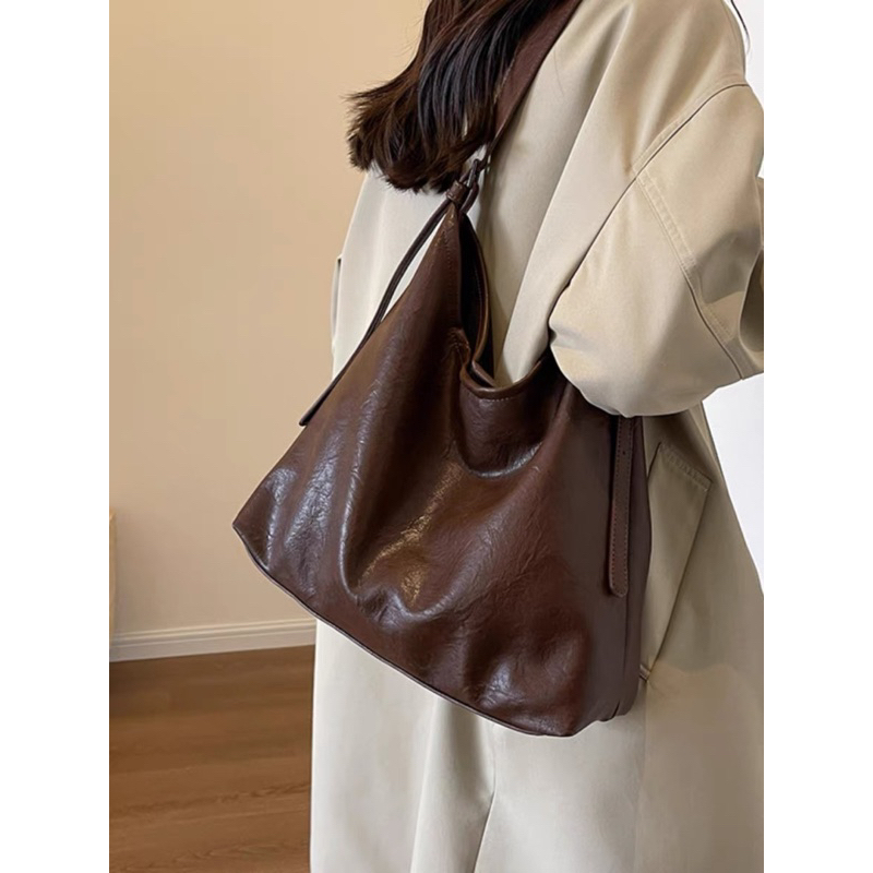 4色🇰🇷 秋冬新款 皮革送子鳥包包 肩背包 腋下包 大容量單肩包 斜背包 側背包 托特包