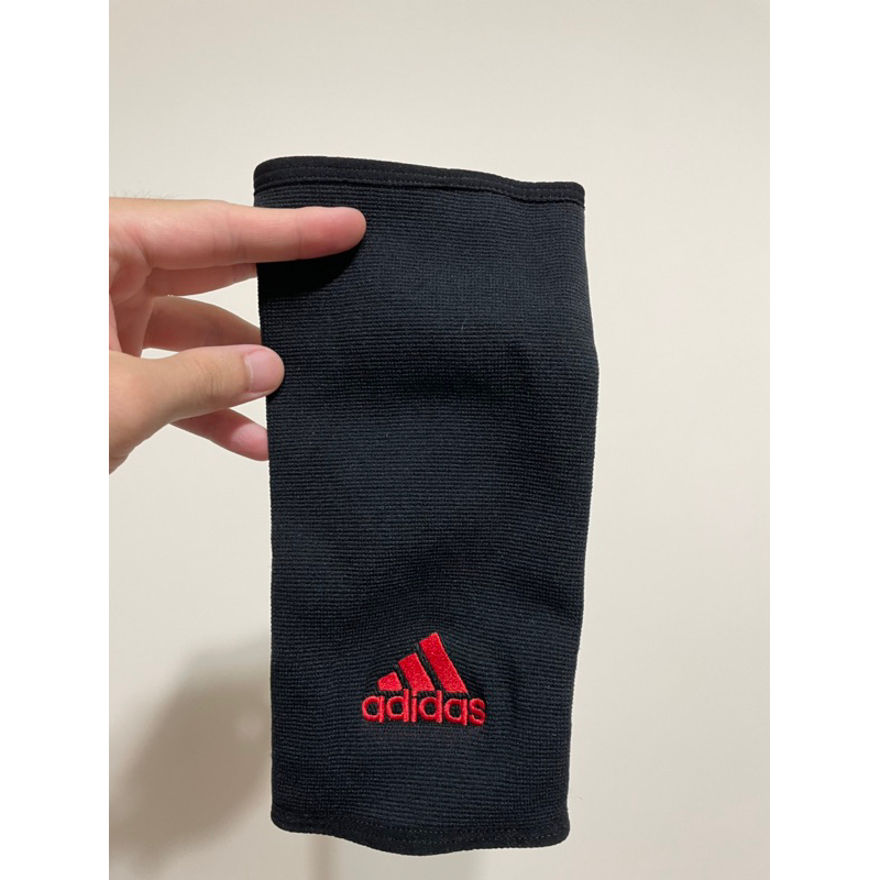 [全新］Adidas Recovery 膝關節用彈性透氣護套/隻  尺寸S   24(L)*12(W)*0.3(H)cm