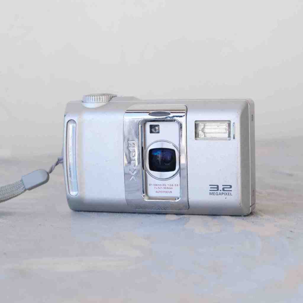 Sanyo Xacti VPC-J1 早期 CCD 數位相機