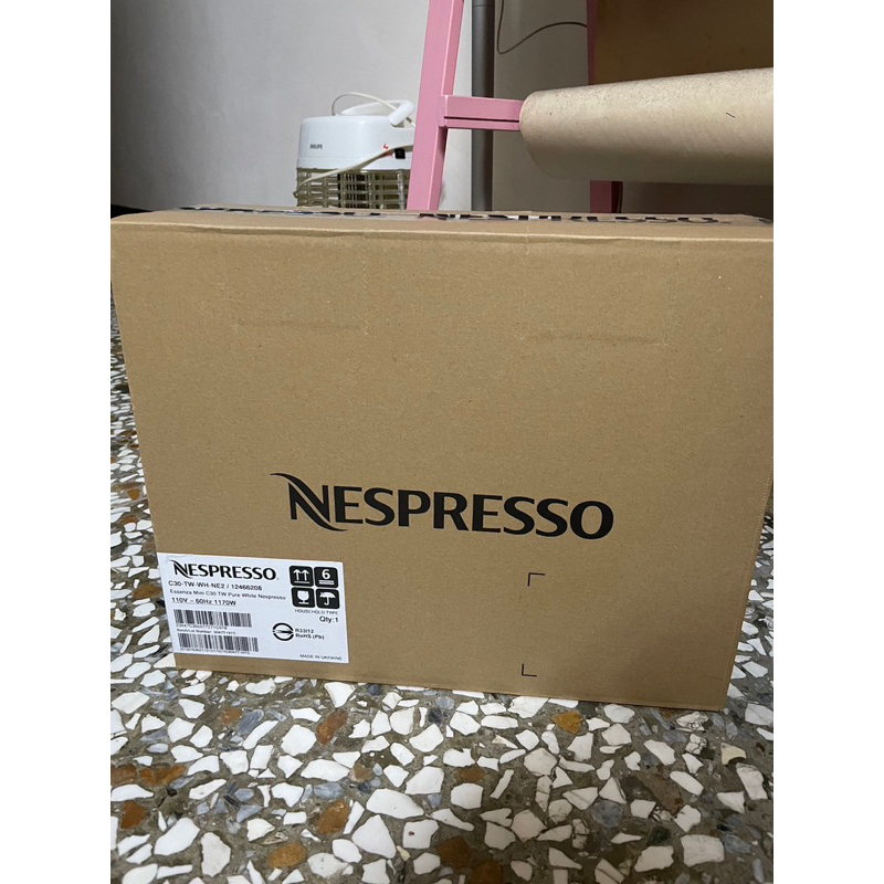 NESPRESSO Mini C30 膠囊咖啡機