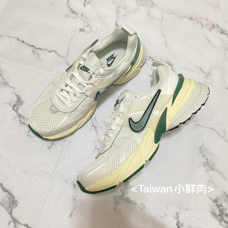  Nike V2K Run 白 綠 奶油 復古 Y2K 老爹鞋 慢跑鞋 女鞋 FD0736-101