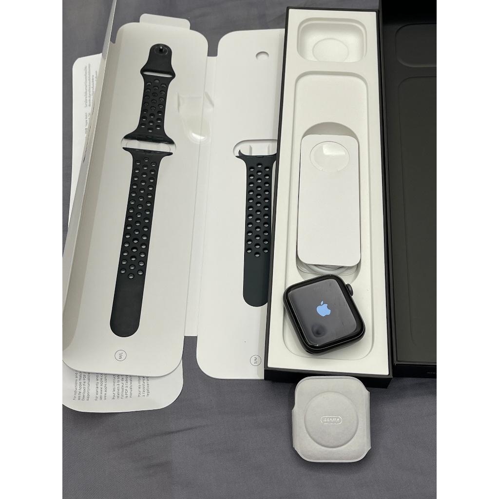 二手 9成新 Apple Watch Series 6 44MM GPS 觸控螢幕 Nike款 已過保 A2292
