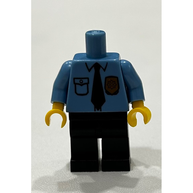正版 Lego 7498 城市系列 絕版 警察局 二手人偶 上身+腳 如圖所示