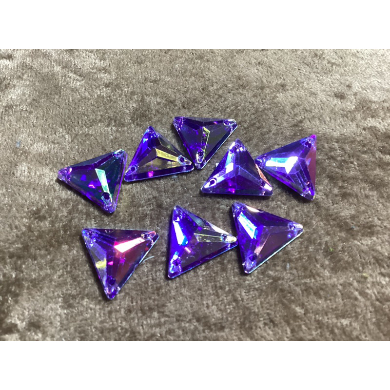 MIT 塑料 幻彩 馬眼 三孔 手縫鑽 18mm 塑料 配件 髮飾 幻彩 白色 紫色 三角 手縫片  $10/4顆
