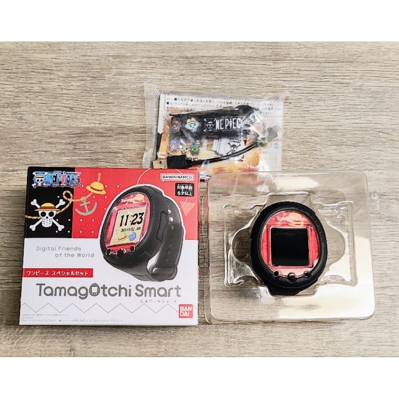 海賊收藏 Tamagotchi Smart 海賊王聯名款 電子雞 約八五成新 手錶乾淨 螢幕有些許刮痕 貼保護貼便可