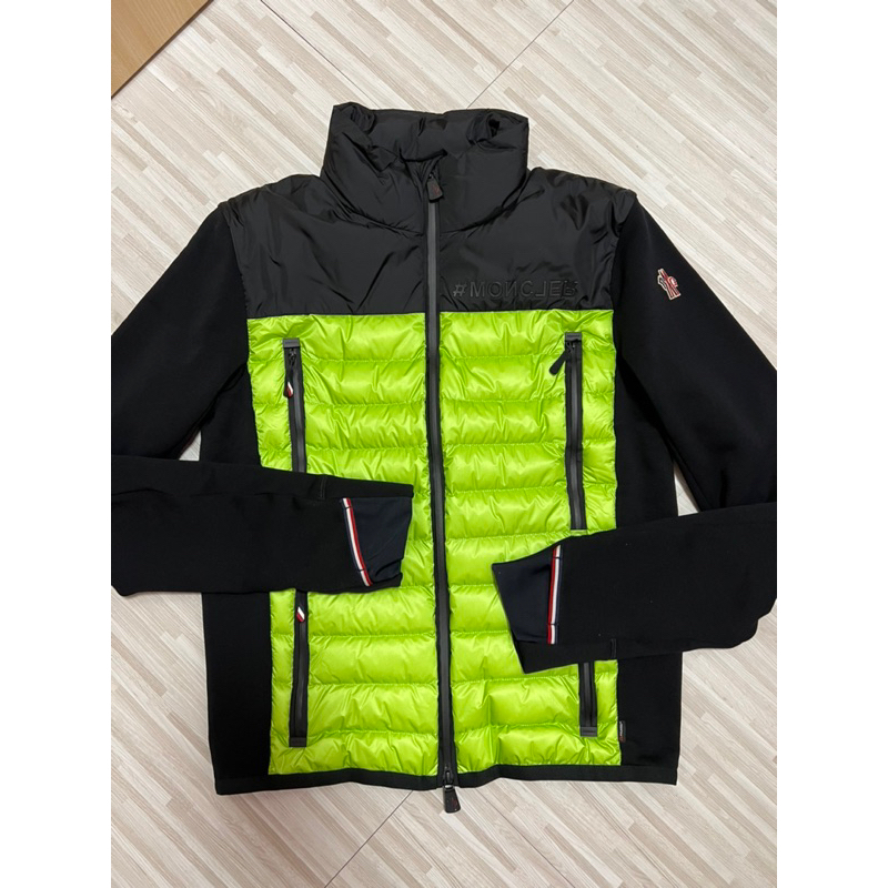 全新Moncler Grenoble Zip Up Cardigan 滑雪系列拼接羽絨外套 (男大人）M 降價優惠