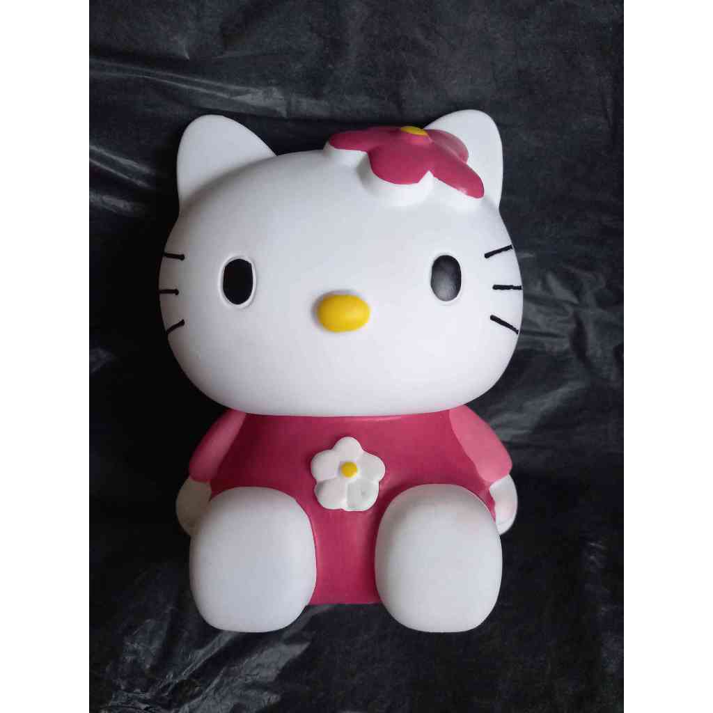 【韓國創意防摔存錢罐】Hello Kitty凱蒂貓~全身坐姿造型 撲滿/存錢筒/擺飾