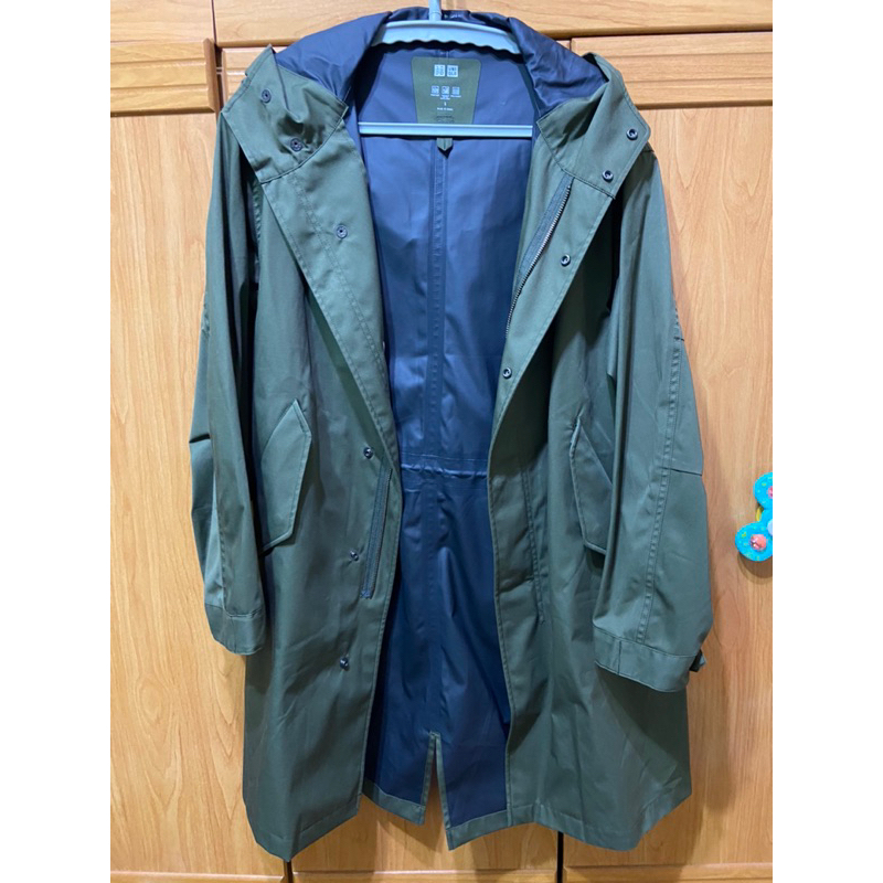 Uniqlo M51軍綠大衣