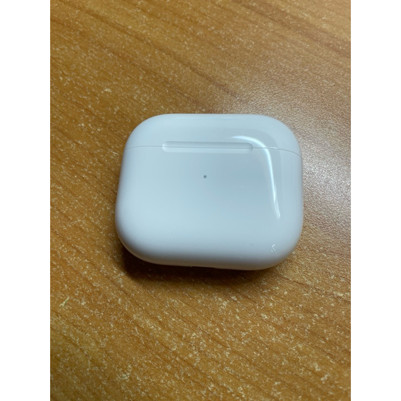 Airpods3充電盒+左耳