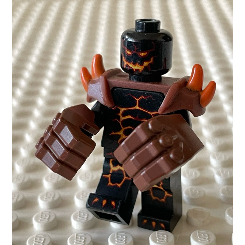 LEGO樂高 二手 絕版 城堡系列70313 nexo 魔爾特 Moltor lego 未來騎士 反派