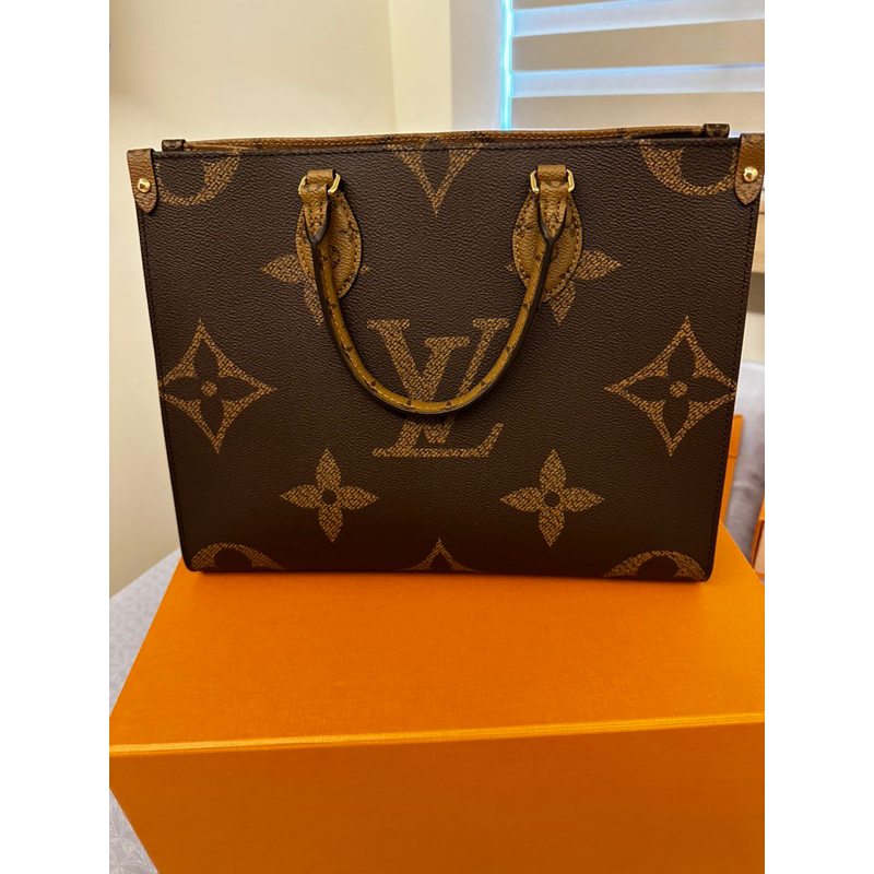 Shop Louis Vuitton MONOGRAM 2021 SS Onthego Mm (M45321) by CATSUSELECT