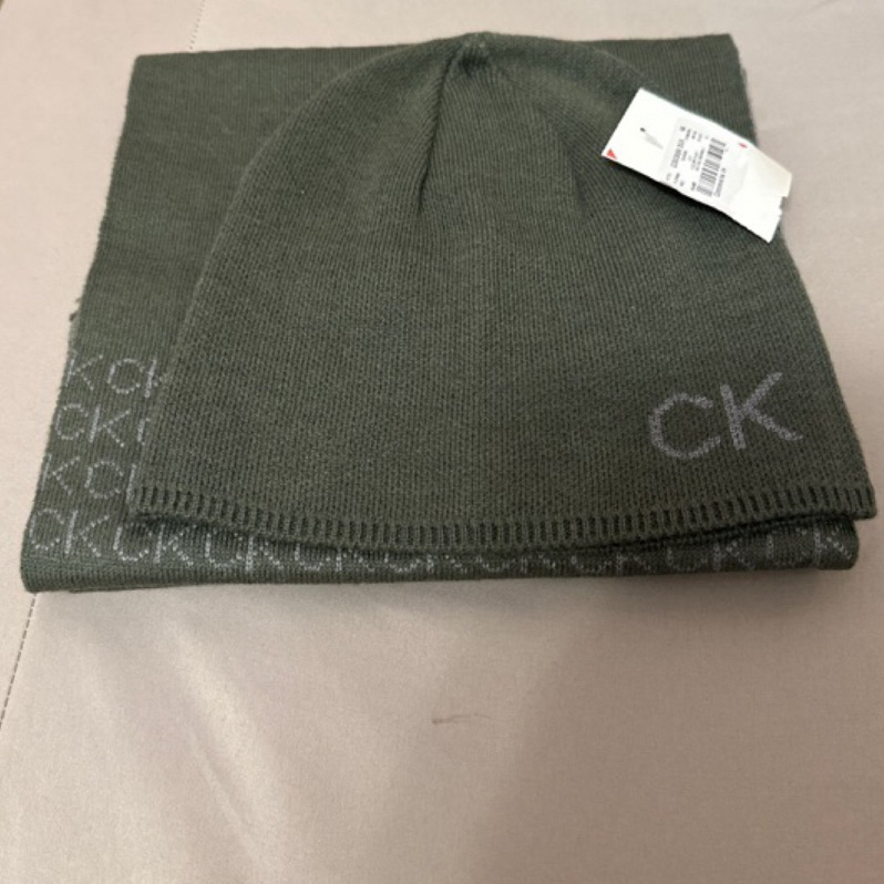 Calvin Klein/CK圍巾帽子套裝（橄欖綠）