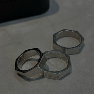 《oba.store》七角字母雕刻戒指 鈦鋼戒指 銀戒指 飾品 男生戒指 男生飾品 戒指男 光面戒指 男生飾品 配件