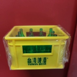 臺灣啤酒塑膠箱造型磁鐵開瓶器 臺灣啤酒塑膠箱磁鐵開瓶器