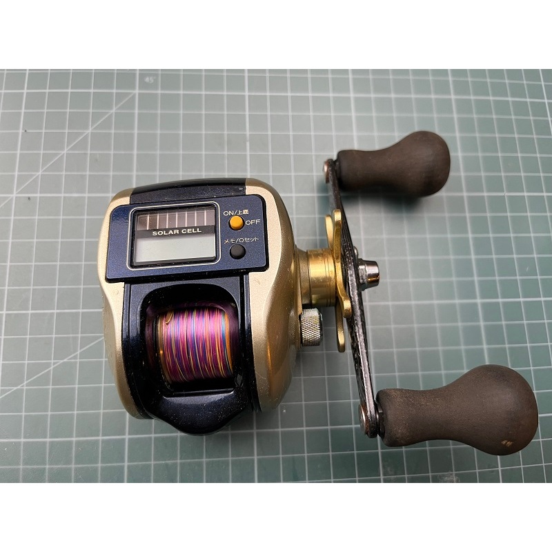 應該是沒電的 SHIMANO SC Quickfire 小船 300XH