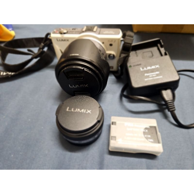 Panasonic GF2 數位單眼相機8000元