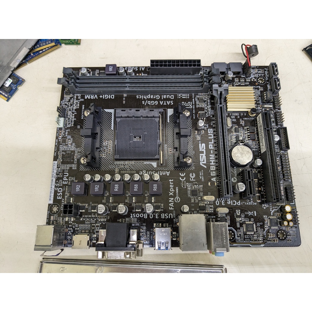 華碩 A68HM-PLUS主機板 /DDR3/FM2+/含擋板 二手良品