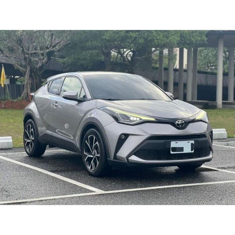 2019年Toyota 二手車CH-R豪華版1.2渦輪 豪華版 ACC 全車原鈑件 里程僅跑3.9萬KM 18吋雙色鋁圈