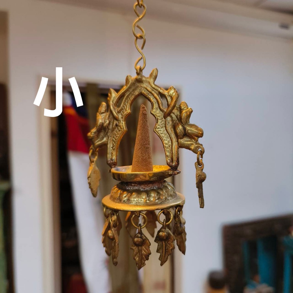&lt;印度尼泊爾銅式吊燈香座掛飾&gt; 尼泊爾老銅吊掛塔香座 燈座 薰香座 (贈雁神湖薰香一盒) 可懸吊 美觀薰香雅緻