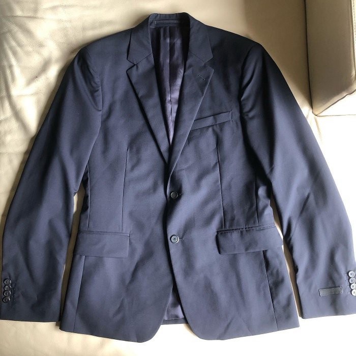 保證全新正品 PRADA 深藍色 成套 西裝外套 size 50 (上衣)