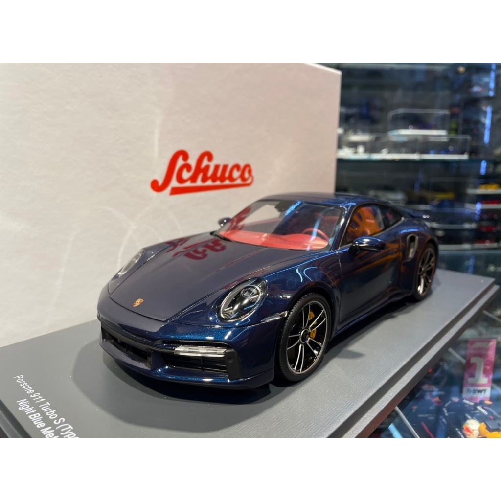 吉華@ 1/18 Schuco Porsche 911 Turbo S (Type 992) 2021 Blue