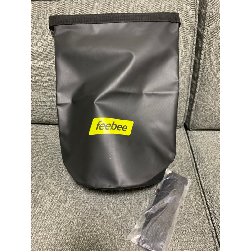 全新 feebee防水 黑色側背包