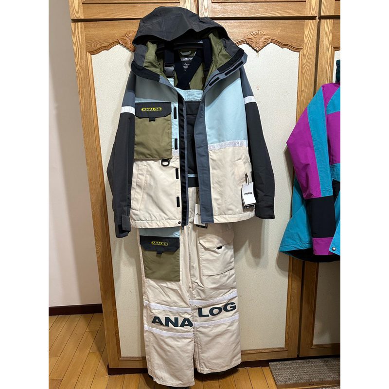 Burton AG Analog 套裝 雪衣外套+滑雪吊帶雪褲 全新 男版L號