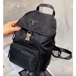 二手旗艦 PRADA 黑色 尼龍 帆布 口袋 束口 後揹包 小款(中友店)