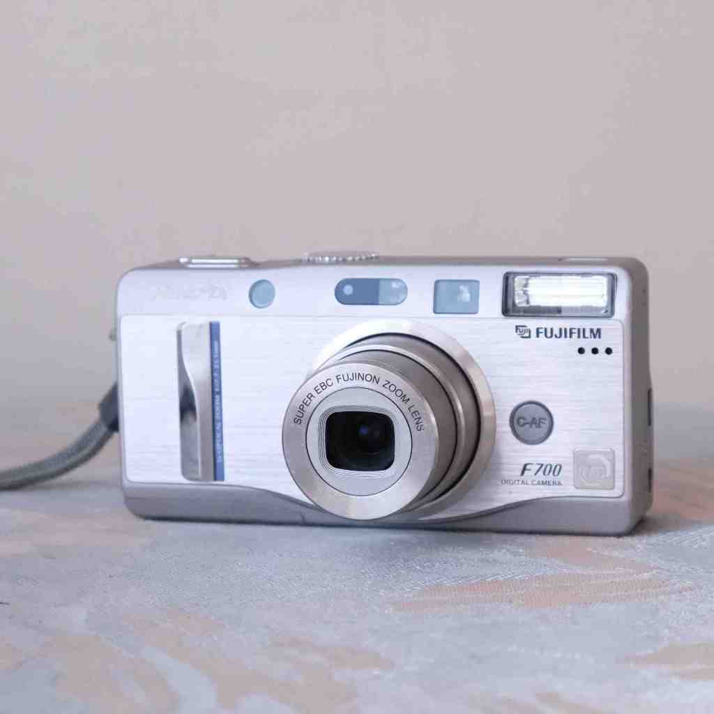 富士 Fujifilm FinePix F700 (710) 金屬 早期 CCD 數位相機(可模擬底片色調)