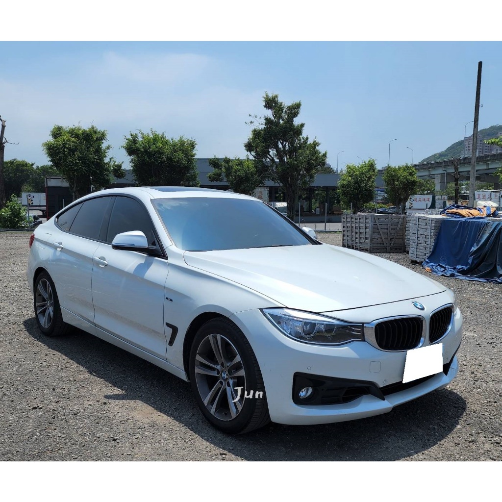 BMW 328GT 2013年【當前優惠價歡迎詢問】【專業拍賣代購車況有保障，收費合理並提供完整售後保固，要什麼車都有】