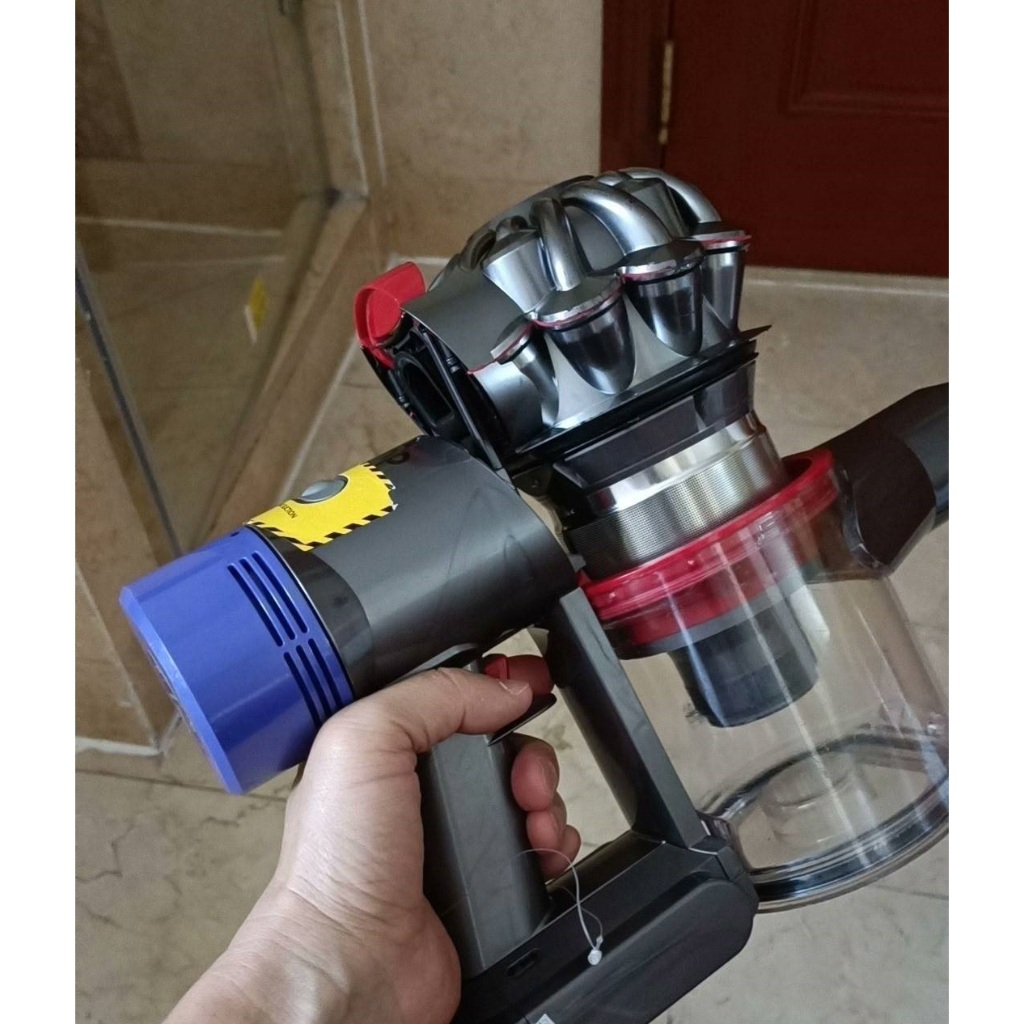 dyson 戴森 V7 V8 V10 V11 全系列 吸塵器維修  馬達更換 高雄 維修送濾芯及固定扣