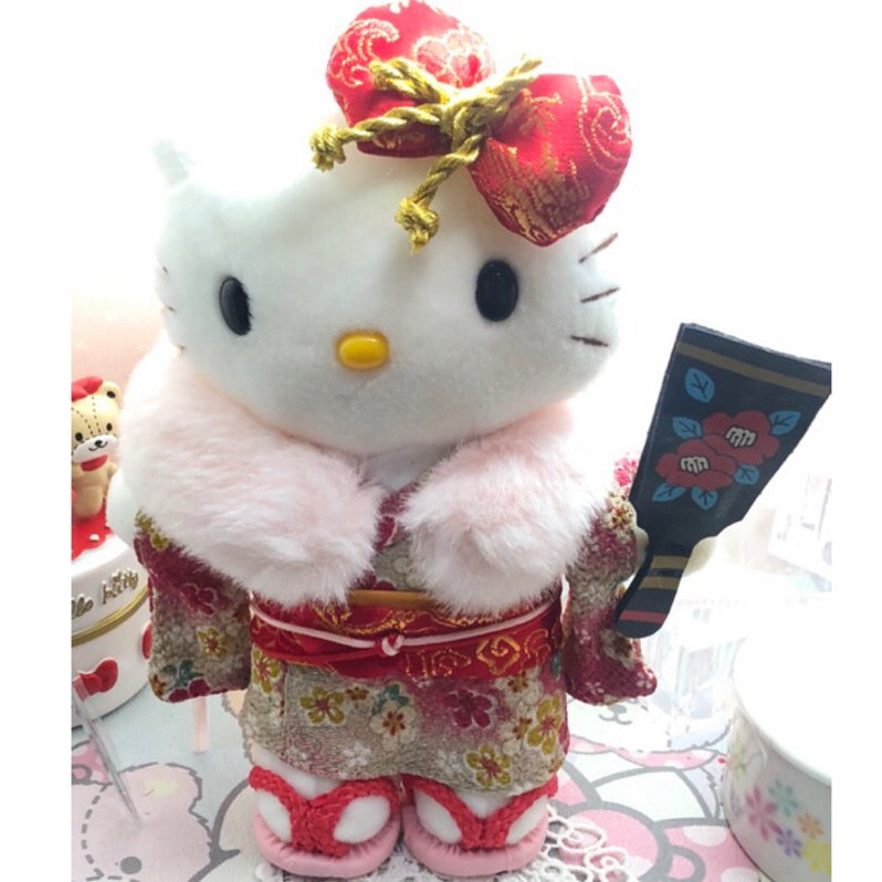 日本帶回來的Hello Kitty過新年的和服娃娃