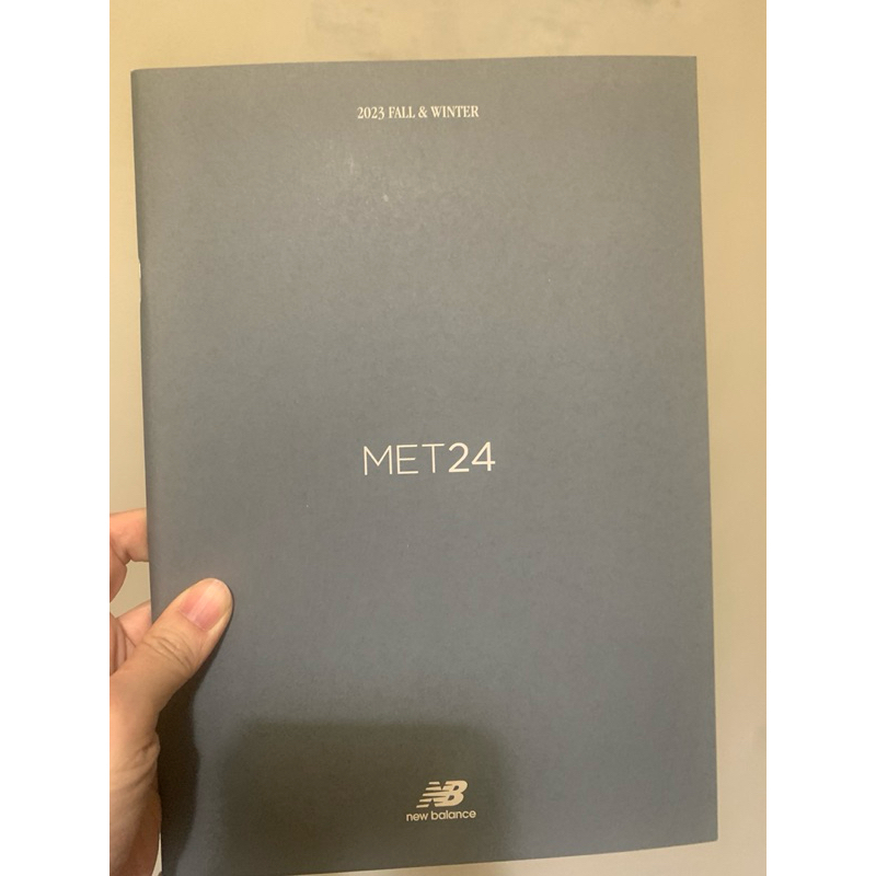 收藏New balance MET24日本型錄