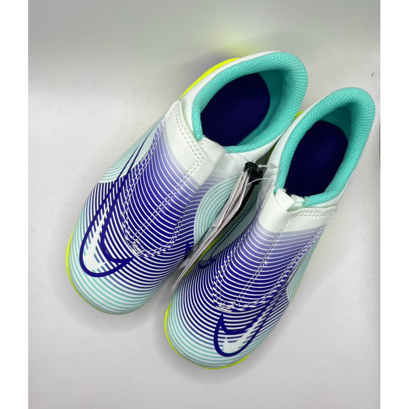 Nike 兒童 足球釘鞋 soccer shoes kids