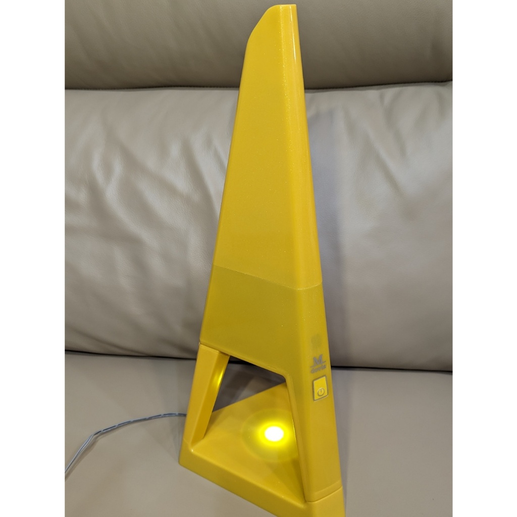 [二手9成新] Mdovia 巴黎鐵塔造型 無線手持吸塵器 可當夜燈擺飾 (蝦皮店到店免運)