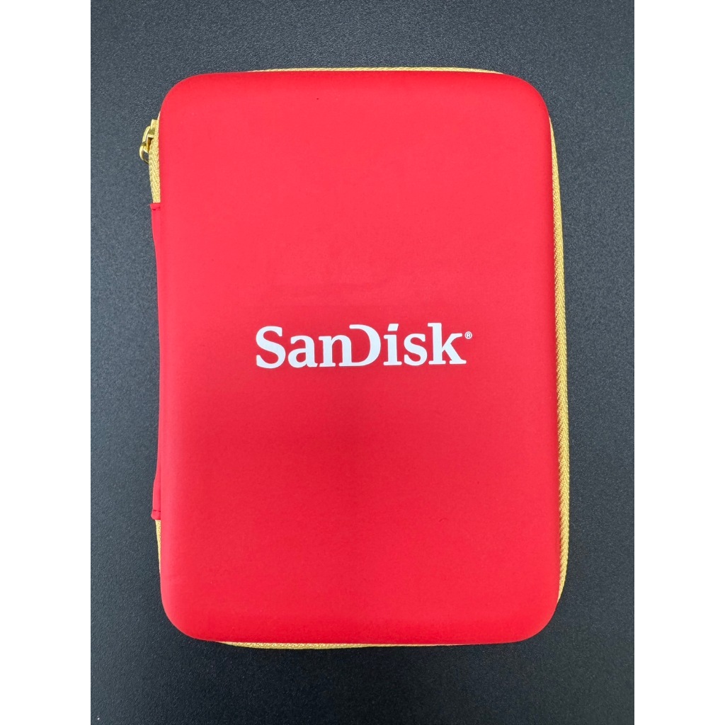 SanDisk 硬殼收納包