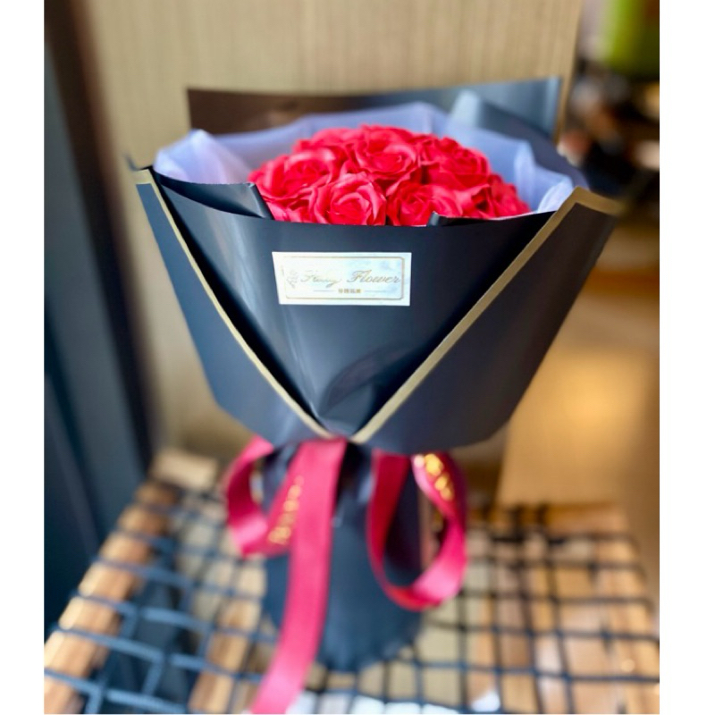 最愛♥️紅/粉紅玫瑰花束❤️20朵永恆香氛玫瑰花束/畢業花束/永生花束/乾燥花束/生日/情人告白