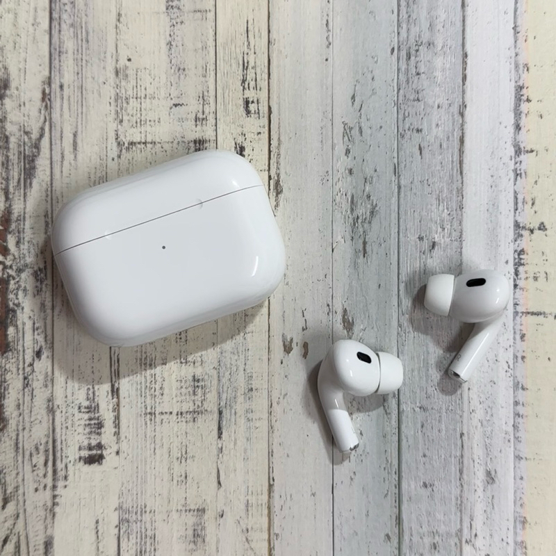 airpods pro 2 (lightning版) 二手 狀態良好（已保留）