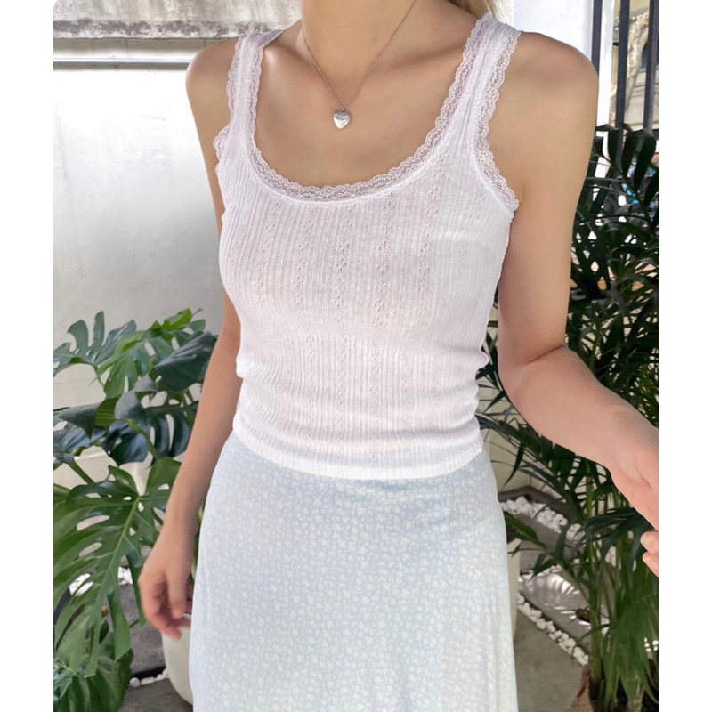 藍色現貨）Brandy Melville ♥️ Beyonca lace tank top 蕾絲背心