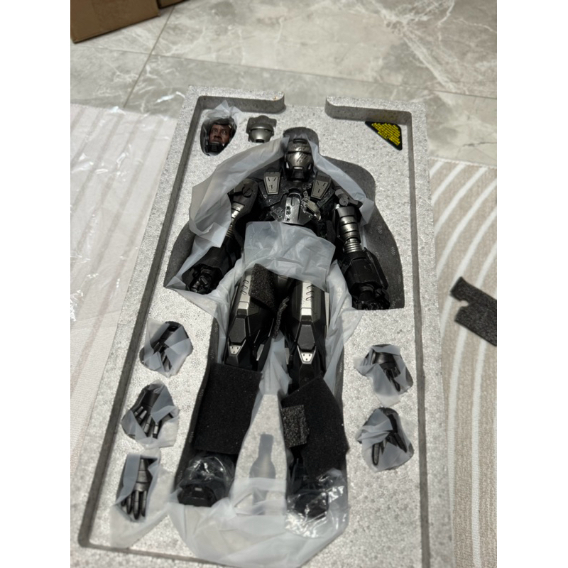 Hot Toys 合金重手 MMS331D13 戰爭機器 War Machine MK1 MMS331