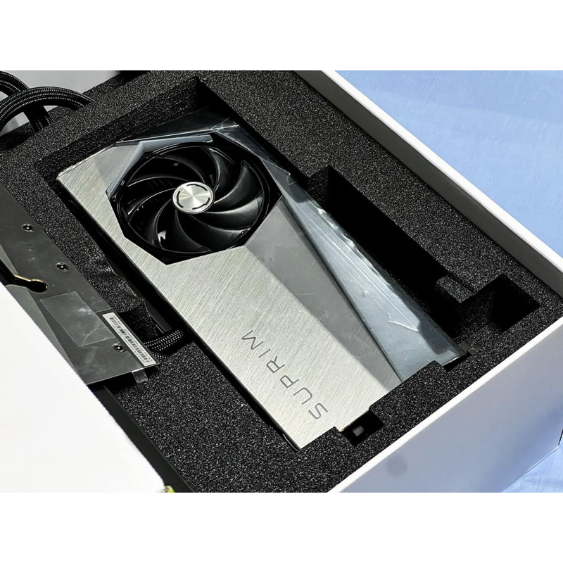 MSI 微星 GeForce RTX 4090 SUPRIM LIQUID X 超龍水冷｜散熱模組+完整盒裝