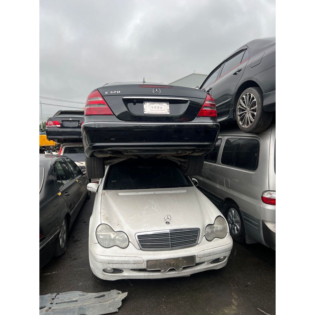 中古 回收 2005 賓士 Mercedes-Benz C320 零件車 拆賣