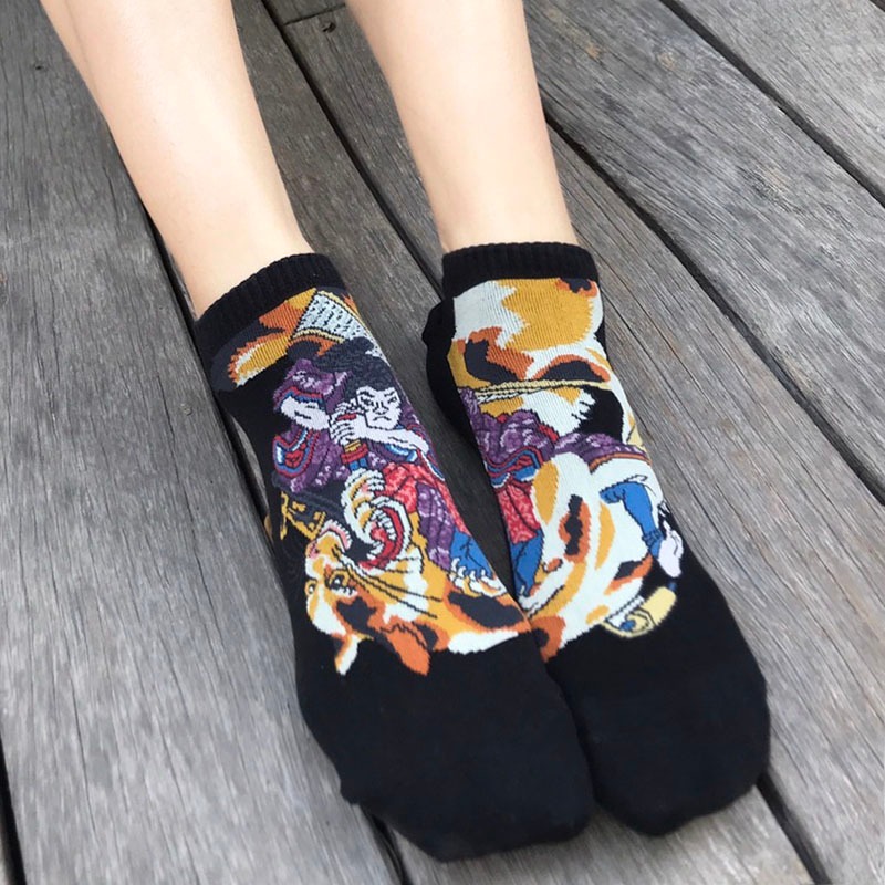 【台灣製造】日本名畫 犬村大角 妖怪襪 貓妖 男襪 女襪 版畫 日本襪 浮世繪 潮襪 襪 綿襪 襪子 隱形襪 船型襪