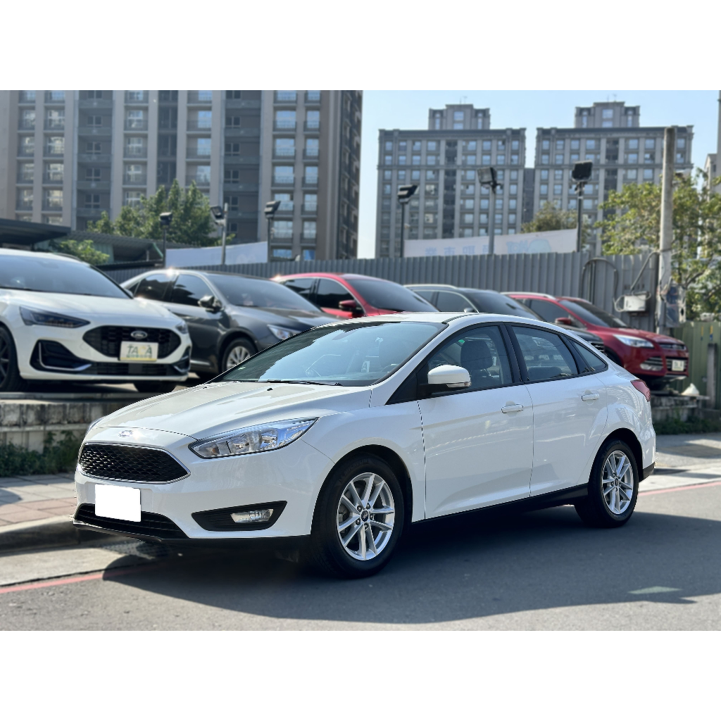 2018 Ford Focus 4D 1.6時尚經典型,僅跑六萬,車況超優,配備齊全,優質代步車